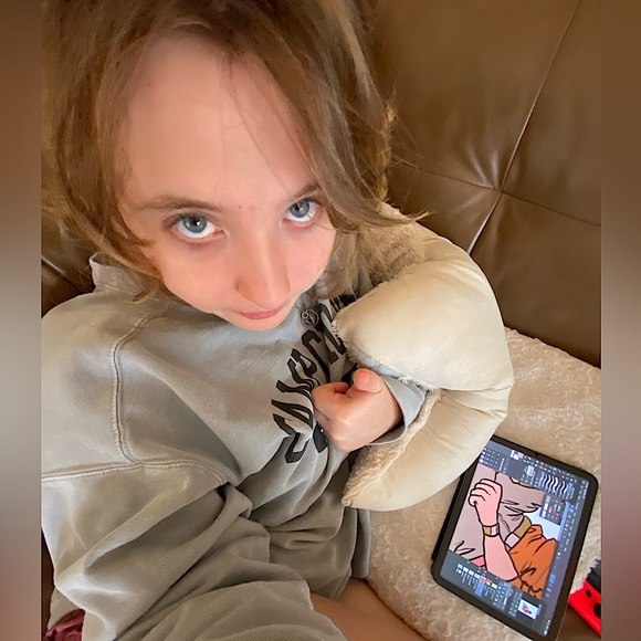 helloooo :) | about the seller - Picture 2 of 4